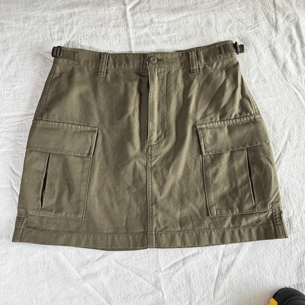Aritzia TNA Supply Cargo Skirt Green Olive